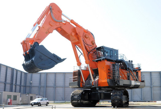 Hitachi EX8000-6BH - гигантский горный экскаватор в конфигурации с ковшом «обратная лопата» Hitachi EX8000-6BH - гигантский горный экскаватор в конфигурации с ковшом «обратная лопата»
